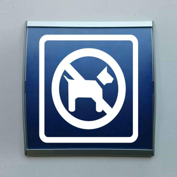 Sinal em perfil de alumínio proibido cães
